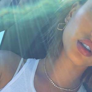 Hailey Bieber jest w ciąży? Jej zdjęcia w bikini rozwiewają wszelkie wątpliwości!