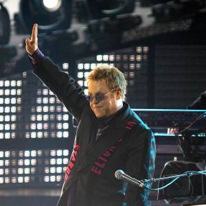 Co się dzieje z Eltonem Johnem? Wielu fanów nie wiedziało o jego chorobie. „Wierzę, że jest nadzieja”