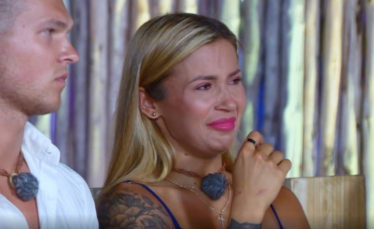 "Hotel Paradise 4". Wiktoria ma dość. Znów doprowadzono ją do łez. "Wracam do Wawy"