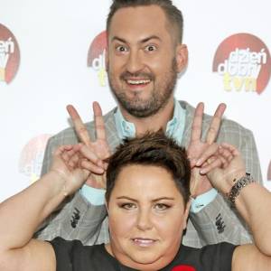 Prokop bez koszulki, Wellman w basenie w bikini. Prowadzący "Dzień dobry TVN" w wakacyjnym wydaniu