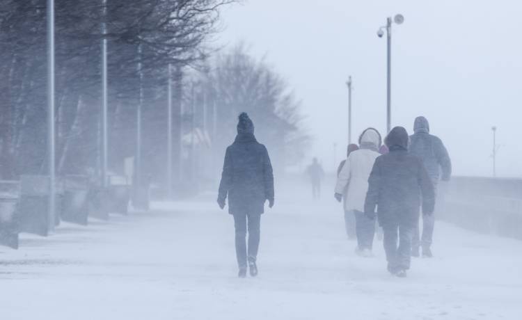 "Atak zimy" w Polsce. IMGW ostrzega przed niebezpieczną pogodą!