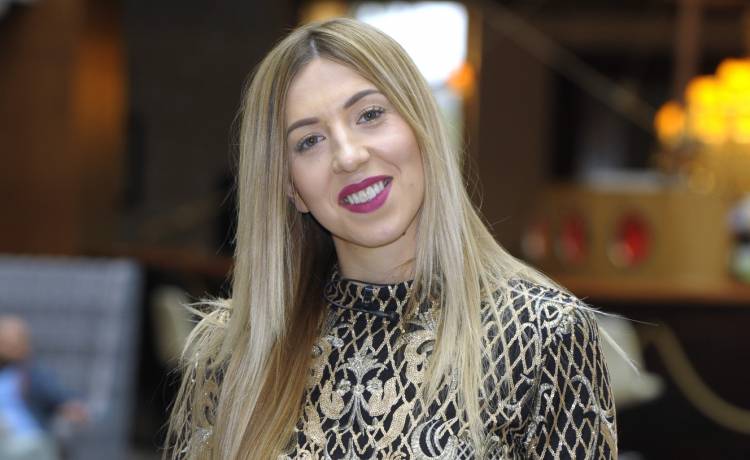 Uczestniczka z "Rolnika..." w ogniu krytyki: "To ta zdrowa dieta, która zmienia rysy?" Małgorzata Borysewicz nie zostawiła tego bez odpowiedzi! [FOTO]