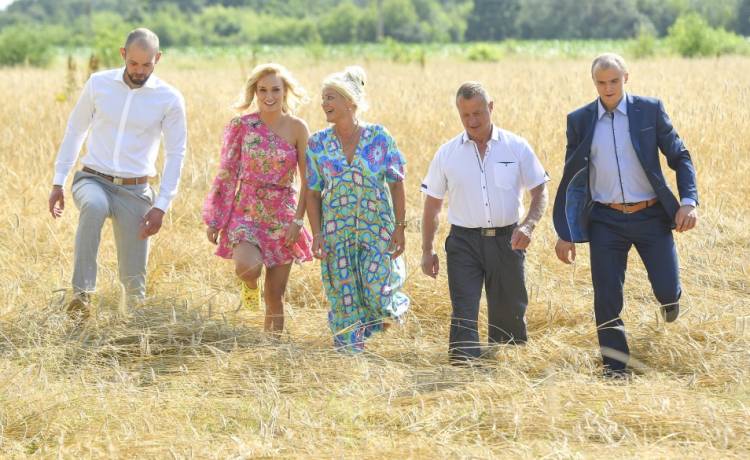 "Rolnik szuka żony". Były uczestnik zdradził zbyt wiele? Interweniowała produkcja! 