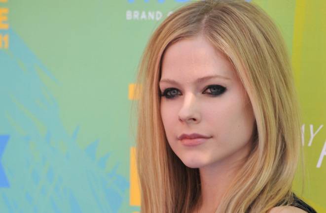 Nowa płyta Avril Lavigne! Artystka opowiada o walce z chorobą
