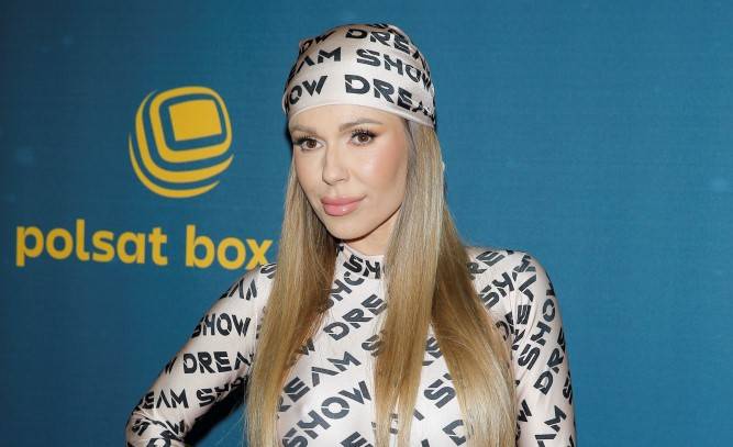 Doda pokazała za dużo? Odważna kreacja zawróciła fanom w głowach: "Przepięknie" [FOTO]