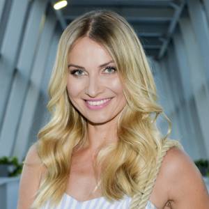 Joanna Moro karmi piersią na plaży. Aktorka pokazała bardzo śmiały kadr