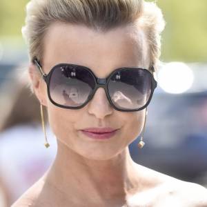 Katarzyna Sokołowska obejmuje ciążowy brzuszek. Fani: "Piękne", "Już niebawem"