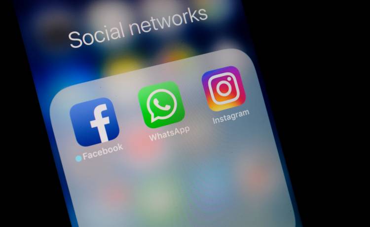 Popularne komunikatory oferują nowe funkcje. Czego mogą spodziewać się użytkownicy?