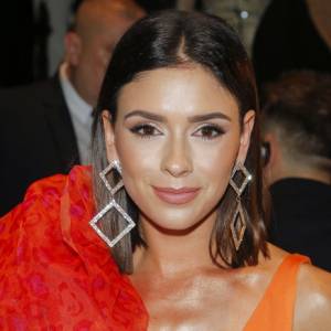 Opalona Klaudia Halejcio pozdrawia z rajskich wakacji. Najnowsza fotografia aktorki rozgrzała internautów [ZDJĘCIE]