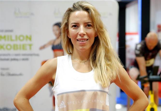 Ewa Chodakowska: Trenerka udzieliła bardzo osobistego wywiadu. Śpiewała w zespole heavymetalowym i miała firmę sprzątającą w Londynie!