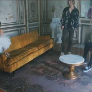 Ariana Grande zazdrosna o ukochanego. Zobacz klip do singla "Boyfriend"                                         