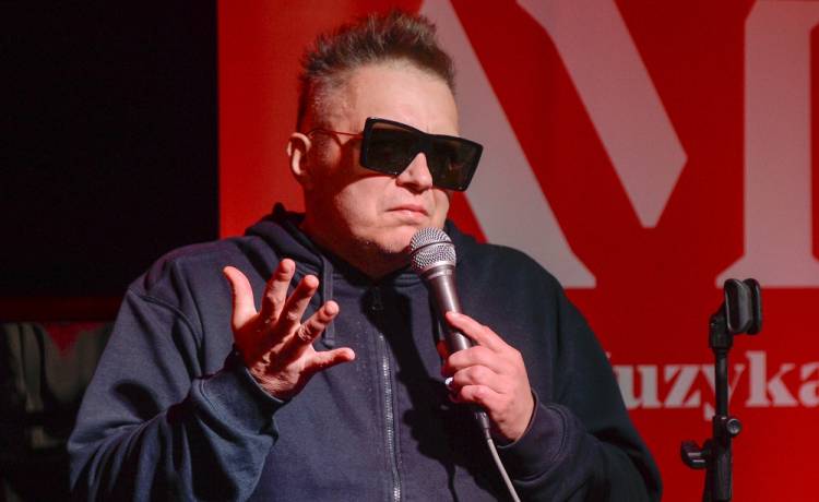 Muniek Staszczyk żyje. Dementujemy plotki krążące w sieci!