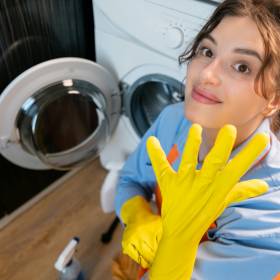 Tak pozbędziesz się pleśni i brzydkiego zapachu z pralki. Wystarczy 5 sekund!