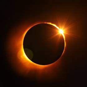 Zaćmienie Słońca potrwa aż sześć minut. Kiedy i gdzie oglądać?