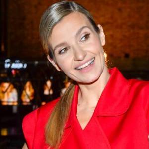 Joanna Koroniewska tańczy i porównuje się do światowej sławy gwiazdy. "Ja przecież kropka w kropkę jestem jak Ariana Grande"