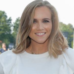 Agnieszka Kaczorowska zaprezentowała smukłą sylwetkę w bikini i wypowiedziała się na temat specjalnych diet. "To okropne uczucie walczyć ze sobą"