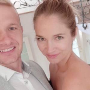 Wakacyjne figle Pawła i Marty z programu: "Rolnik szuka żony" zatrzymane w kadrze. W komentarzach odniesienie do brata rolnika i Marty Manowskiej [ZDJĘCIA]   