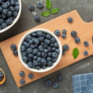 Kto powinien uważać na borówki? Sprawdź, czy dotyczą cię przeciwwskazania!