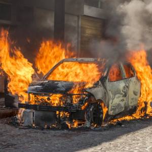 Minneapolis w ogniu. Tłum podpalił kilkanaście budynków
