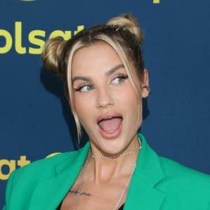 Karolina Gilon szybko zareagowała na komplement od uczestnika "Love Island". To on skradł jej serce?