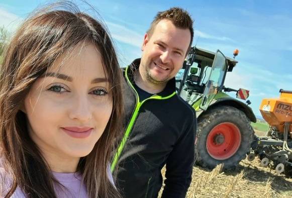 Anna Bardowska z "Rolnik szuka żony" zwróciła się do nieznajomych. Zaprosiła ich do domu! Wszystko wyjaśniła w sieci           