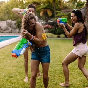 Lany poniedziałek. Skąd wziął się zwyczaj oblewania wodą?