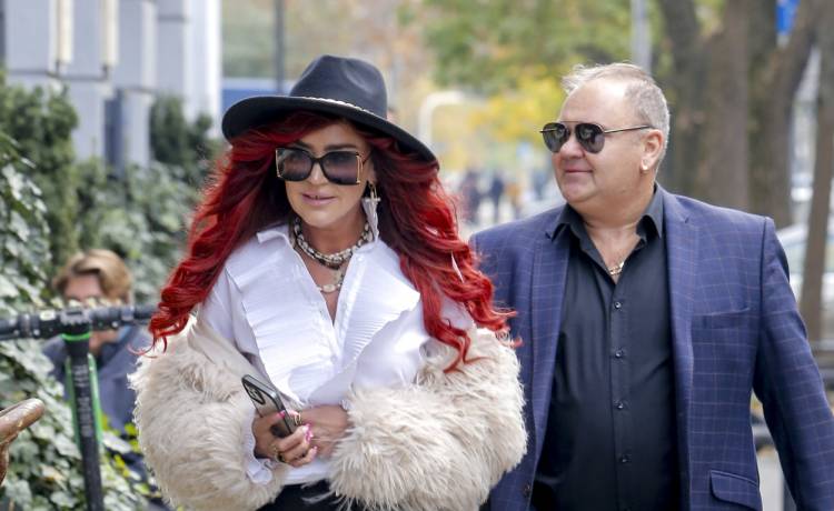 Agnieszka i Artur Kotońscy z „Gogglebox. Przed telewizorem”, fot. AKPA