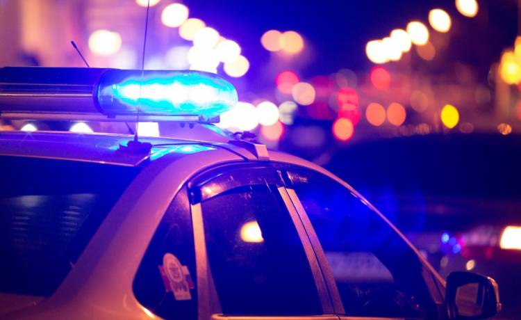 Policja zatrzymała mężczyznę, który wiózł na siedzeniu pasażera... zwłoki żony