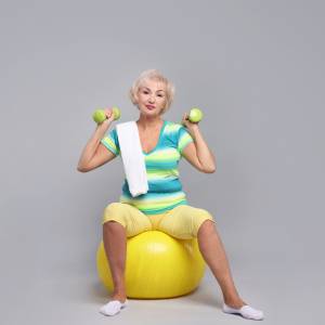 Jak schudnąć z brzucha? Te ćwiczenia działają w każdym wieku