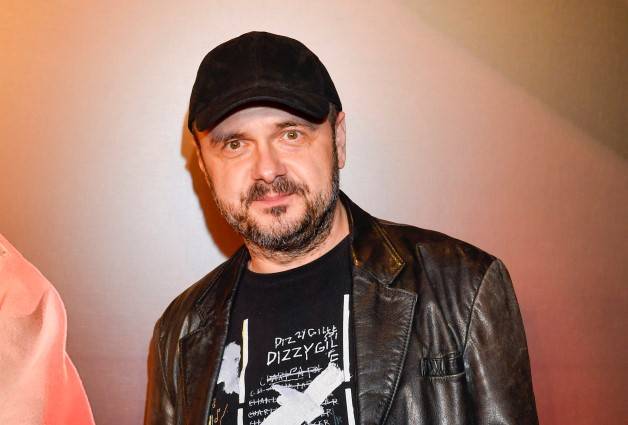 Arkadiusz Jakubik nabawił się nietypowej kontuzji podczas pandemii. Wszystko przez grę na konsoli