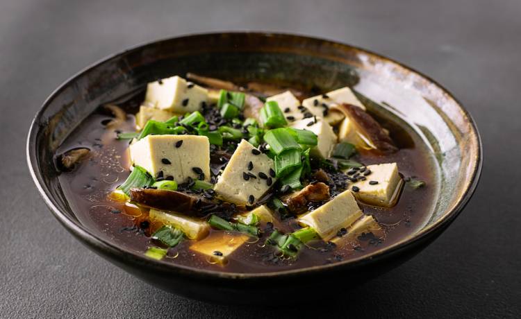 Ta zupa to naturalny probiotyk, który pokochasz! Sprawdź, jak działa, fot. Shutterstock