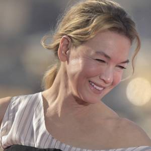 Renée Zellweger dołącza do gwiazdorskiej obsady „Zbrodni po sąsiedzku” 