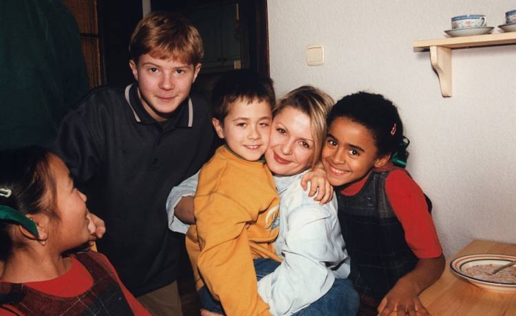 Spotkanie po latach. Jak teraz wyglądają aktorzy z "Rodziny zastępczej"? [FOTO]