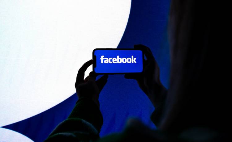 Facebook, fot. AA/ABACA/Abaca/East News