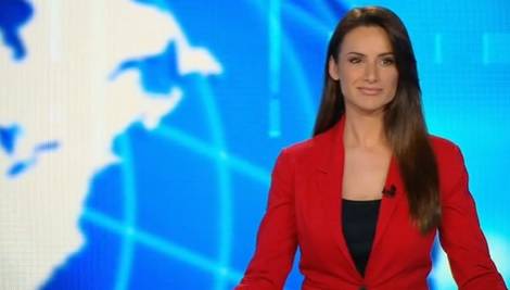 Prezenterka "Wydarzeń" pokazała, jak ukrywa tatuaż przed wejściem na wizję [WIDEO]