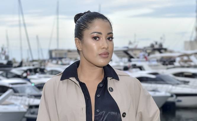 Patricia Kazadi z dekoltem do pasa! Co za stylizacjia. "Ma się ochotę powiesić Twoją fotkę nad łóżkiem" [FOTO]