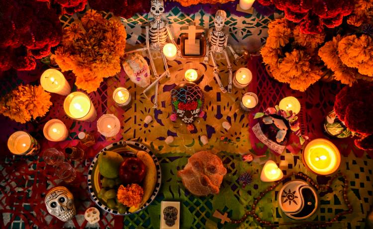 Dia de Muertos, czyli jak obchodzi się Święto Zmarłych w Meksyku? Będziecie zaskoczeni!