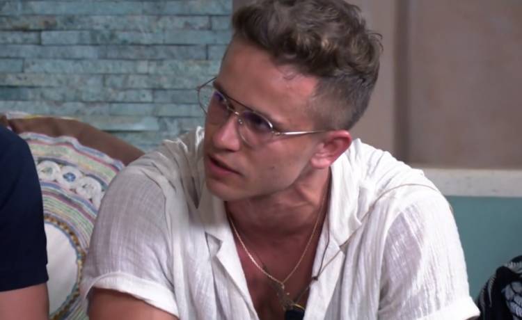 "Hotel Paradise 2". Ostre słowa i pierwszy łzy w programie! "Ale jesteś konfident"