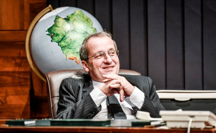 "Panie prezesie, melduję wykonanie zadania"! Twórca "Ucha Prezesa" został tatą!