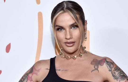 Jak wygląda mama Karoliny Gilon? Modelka pokazała rodzinne nagranie! "Piękna kobieta" [WIDEO]