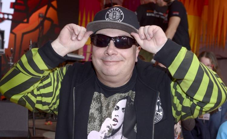 Krzysztof Skiba i młodsza o 26 lat Karolina Kempińska wzięli ślub! Tak wyglądała uroczystość [FOTO]