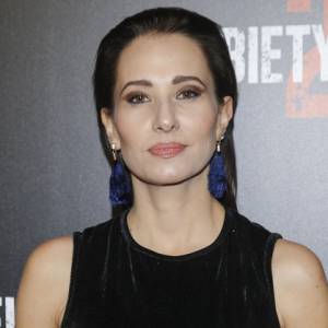 Aleksandra Popławska z wilkiem na smyczy. Fani: "To nie pies"                                   