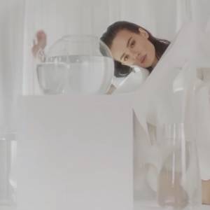 Natalia Szroeder i nowy singiel "Połóż się tu". "To kartka z mojego pamiętnika"