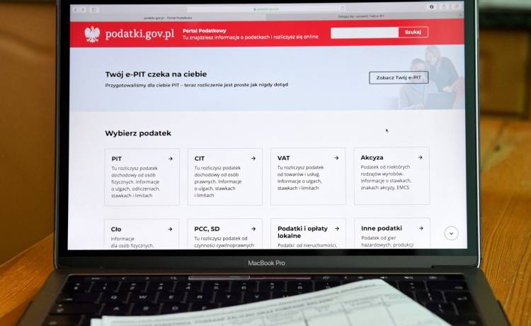 Twój e-PIT, fot. Darek Delmanowicz/PAP