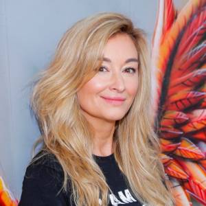 Adoptowana córka Martyny Wojciechowskiej wysłała jej urodzinową laurkę. "Dziękuję, że Bóg dał jej serce"