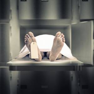 Szok i niedowierzanie. Lekarze stwierdzili już zgon, a on obudził się w kostnicy!