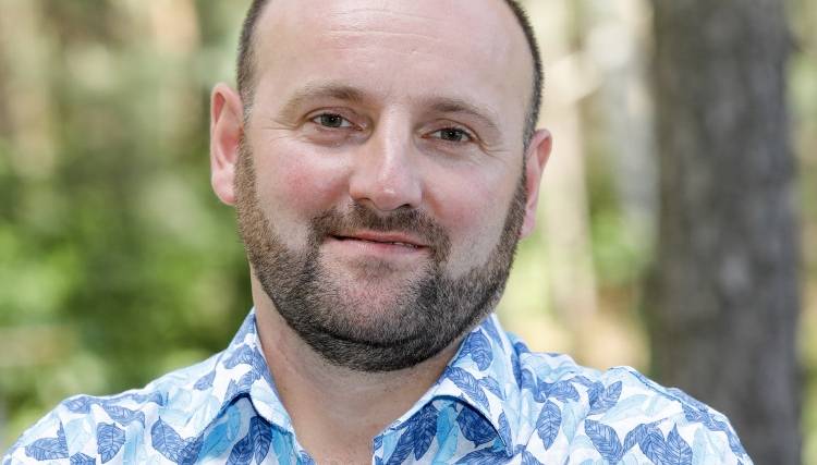 "Rolnik szuka żony". Tomasz w "wojskowym" wydaniu. Zdjęcia sprzed lat to hit! 