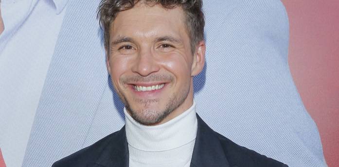 Uczuciowy trójkąt w "M jak miłość". Kogo w serialu wybierze Mikołaj Roznerski? Internauci mają swój typ 