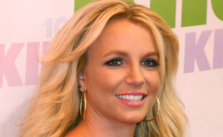 Justin Timberlake powinien "założyć Britney kaganiec"? Tak twierdzi producent muzyczny