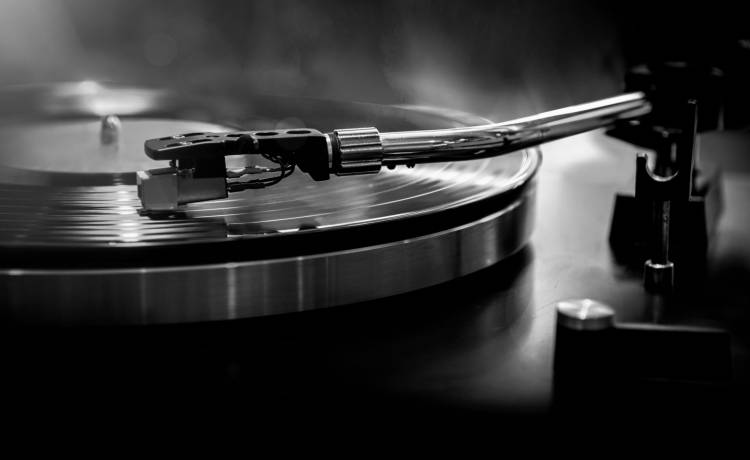 Andrzej Mikołajczak nie żyje. Peja żegna legendę polskiej sceny muzycznej